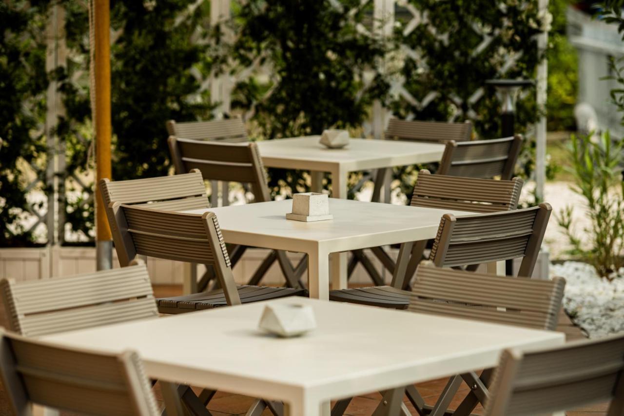 Hotel Lydia Cervia Eksteriør bilde